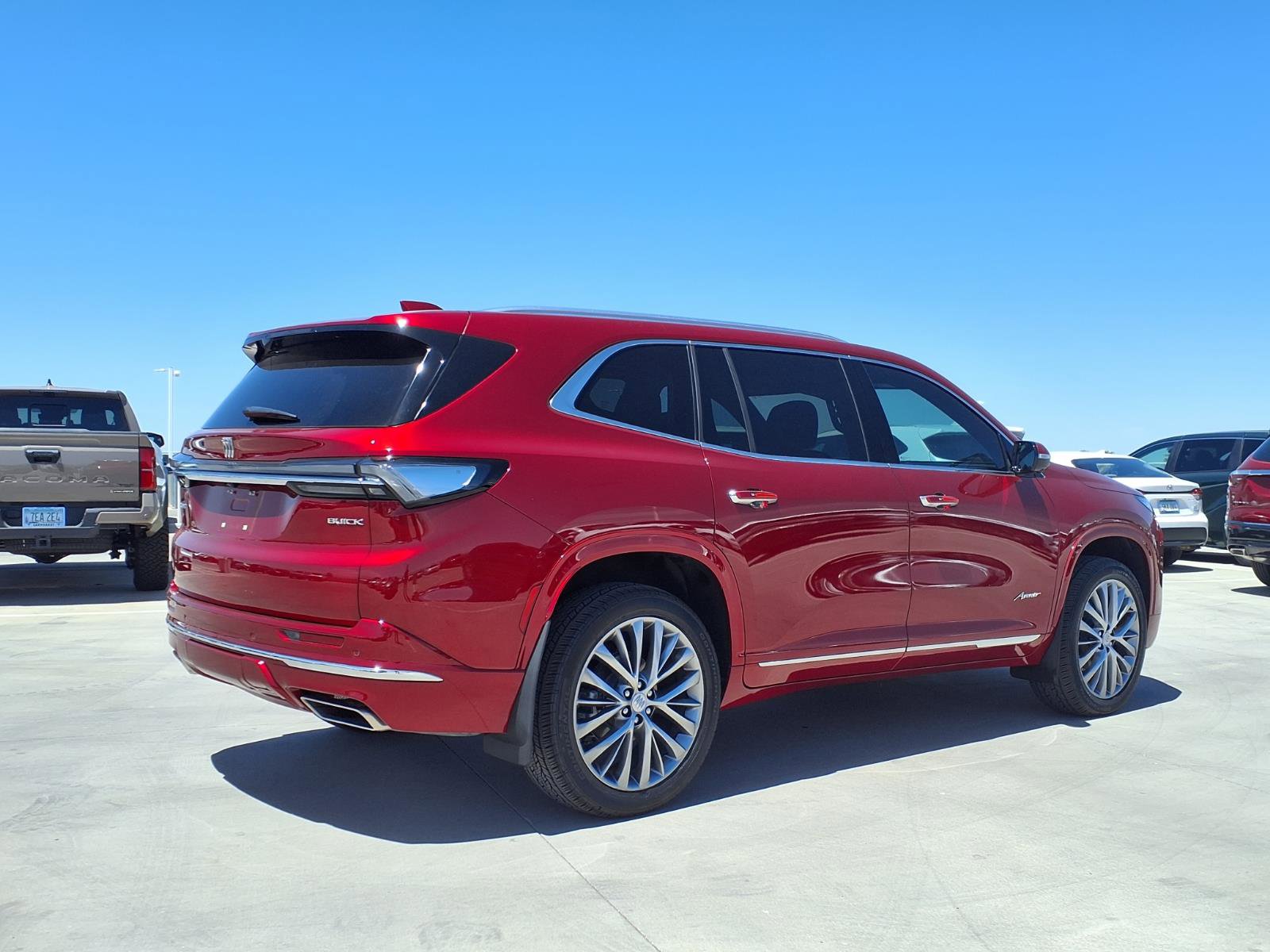 Used 2025 Buick Enclave Avenir w/ Trailering Package, 5000 lbs. FWD image 5