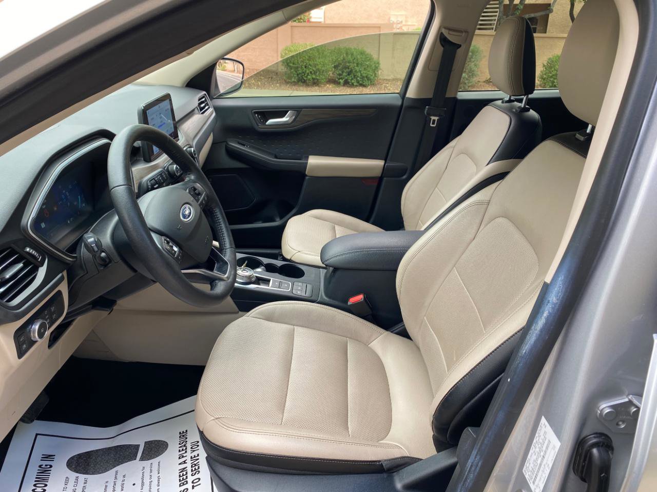 Used 2020 Ford Escape Titanium w/ Titanium Premium Package 2.0 image 32