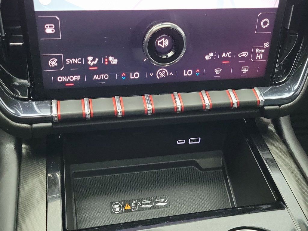 Certified 2025 GMC Yukon XL AT4 w/ AT4 Premium Plus Package image 17