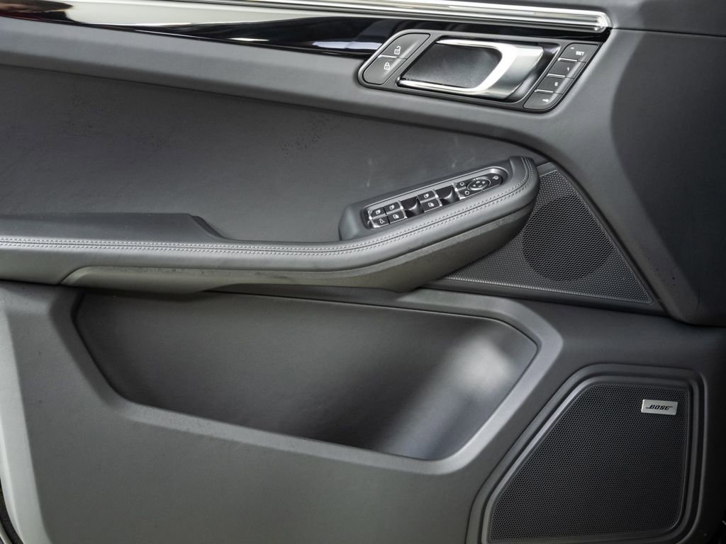 New 2026 Porsche Macan S image 6
