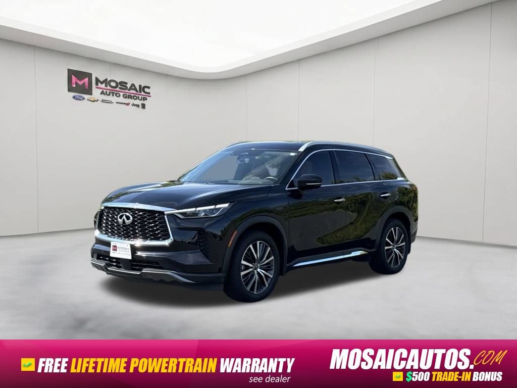 Used 2023 INFINITI QX60 Sensory w/ Cargo Package AWD/4WD image 3