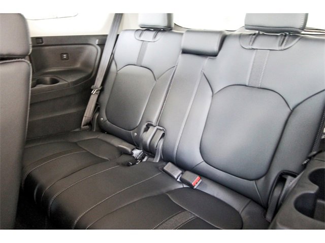 New 2025 Honda Pilot Touring image 12