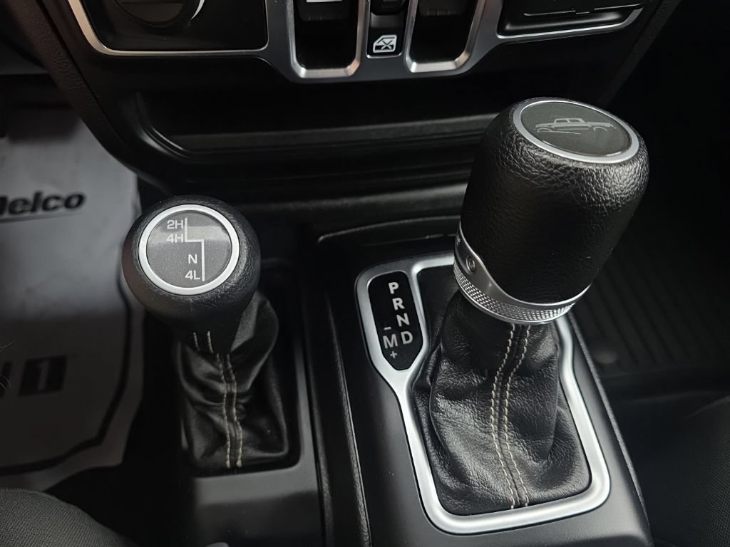 Used 2020 Jeep Gladiator Overland AWD/4WD image 26