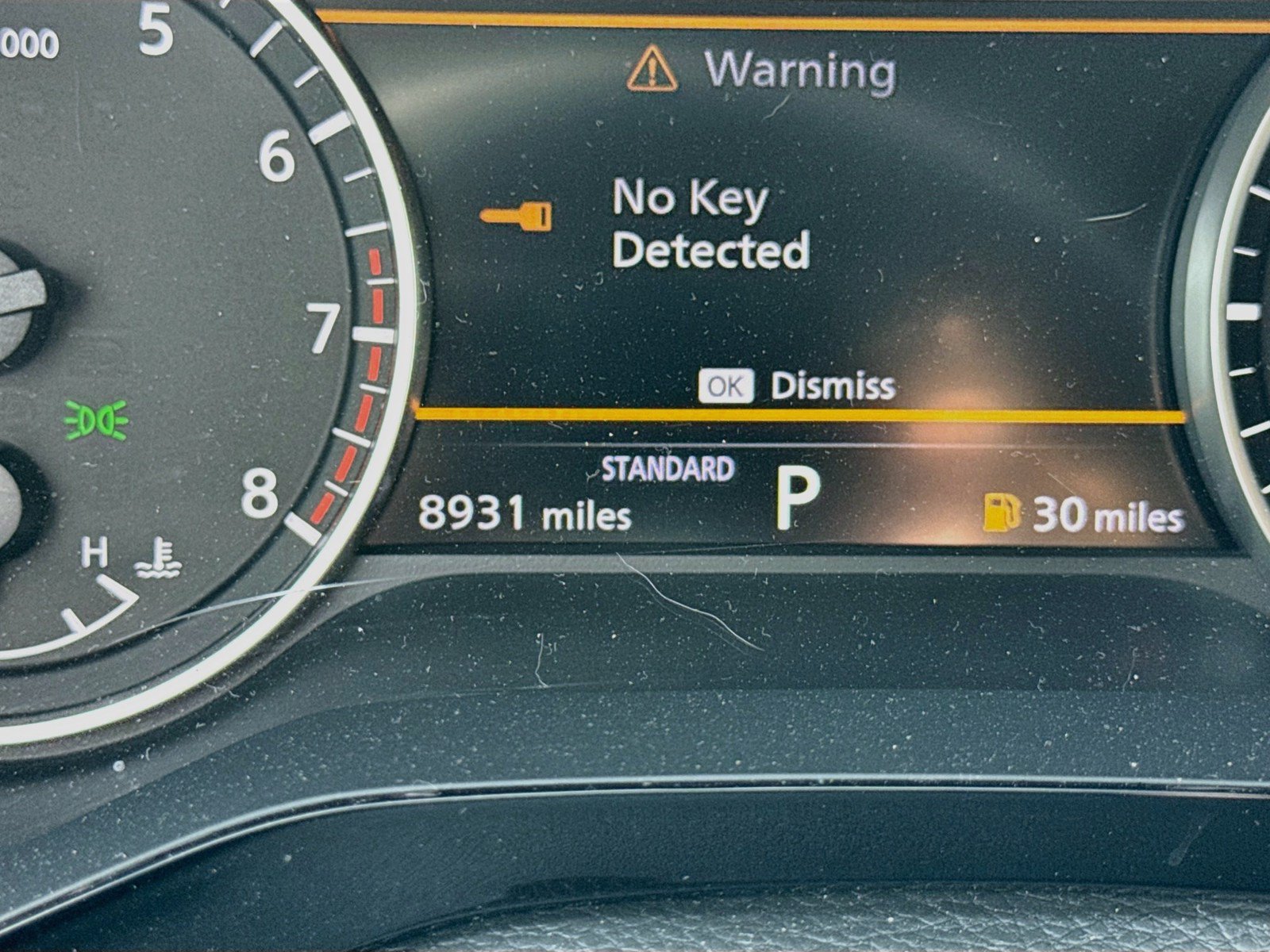 Used 2025 Nissan Pathfinder SL FWD image 12