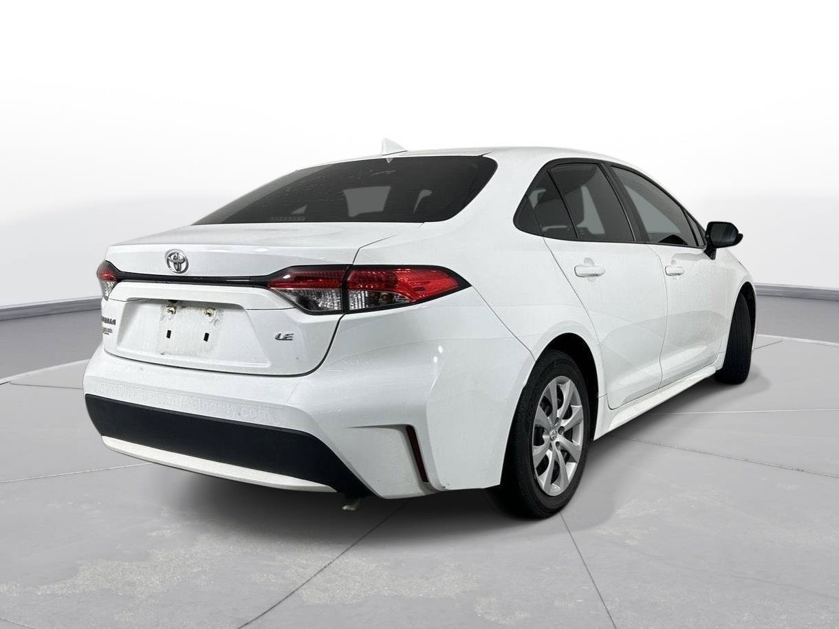 Certified 2022 Toyota Corolla LE FWD image 6