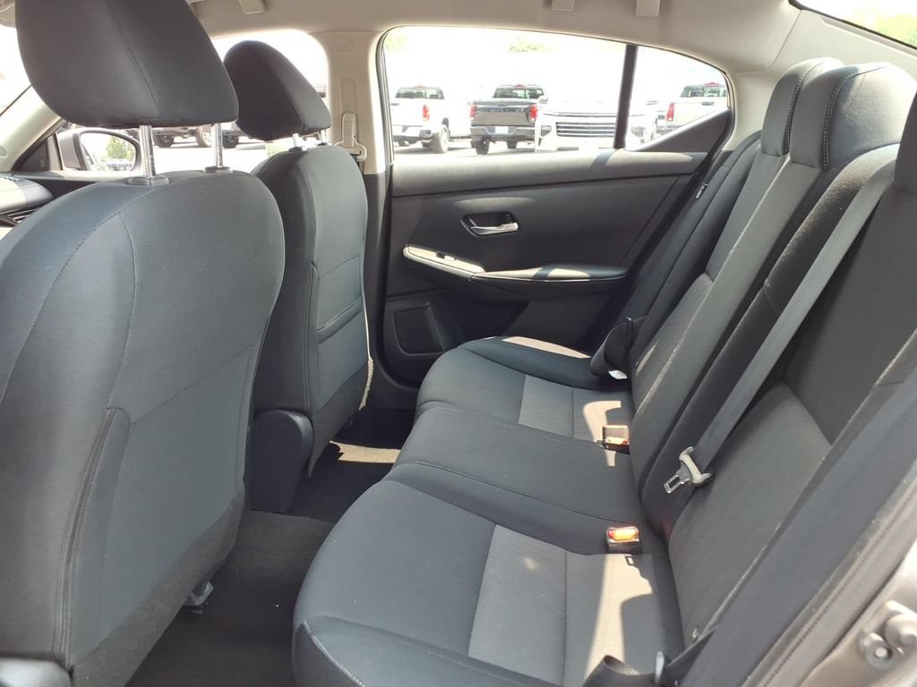 Used 2023 Nissan Sentra SV FWD image 17