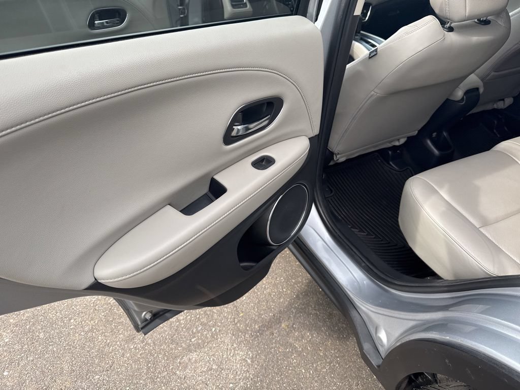 Used 2019 Honda HR-V EX-L image 35