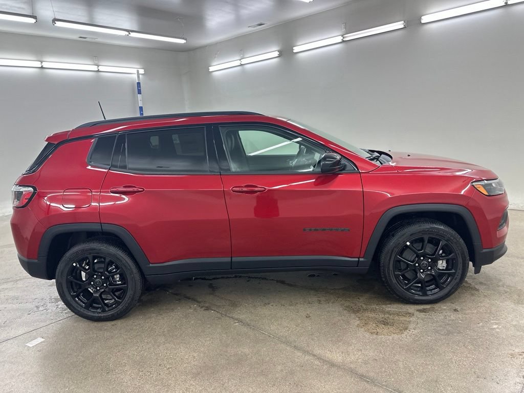 New 2026 Jeep Compass Latitude AWD/4WD image 12