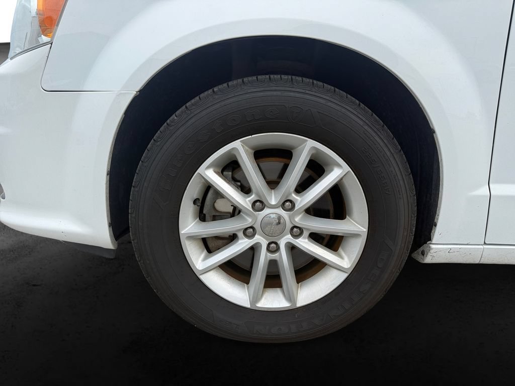 Used 2019 Dodge Grand Caravan SXT FWD image 11