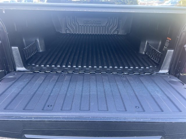 New 2025 GMC Sierra 1500 Elevation image 9