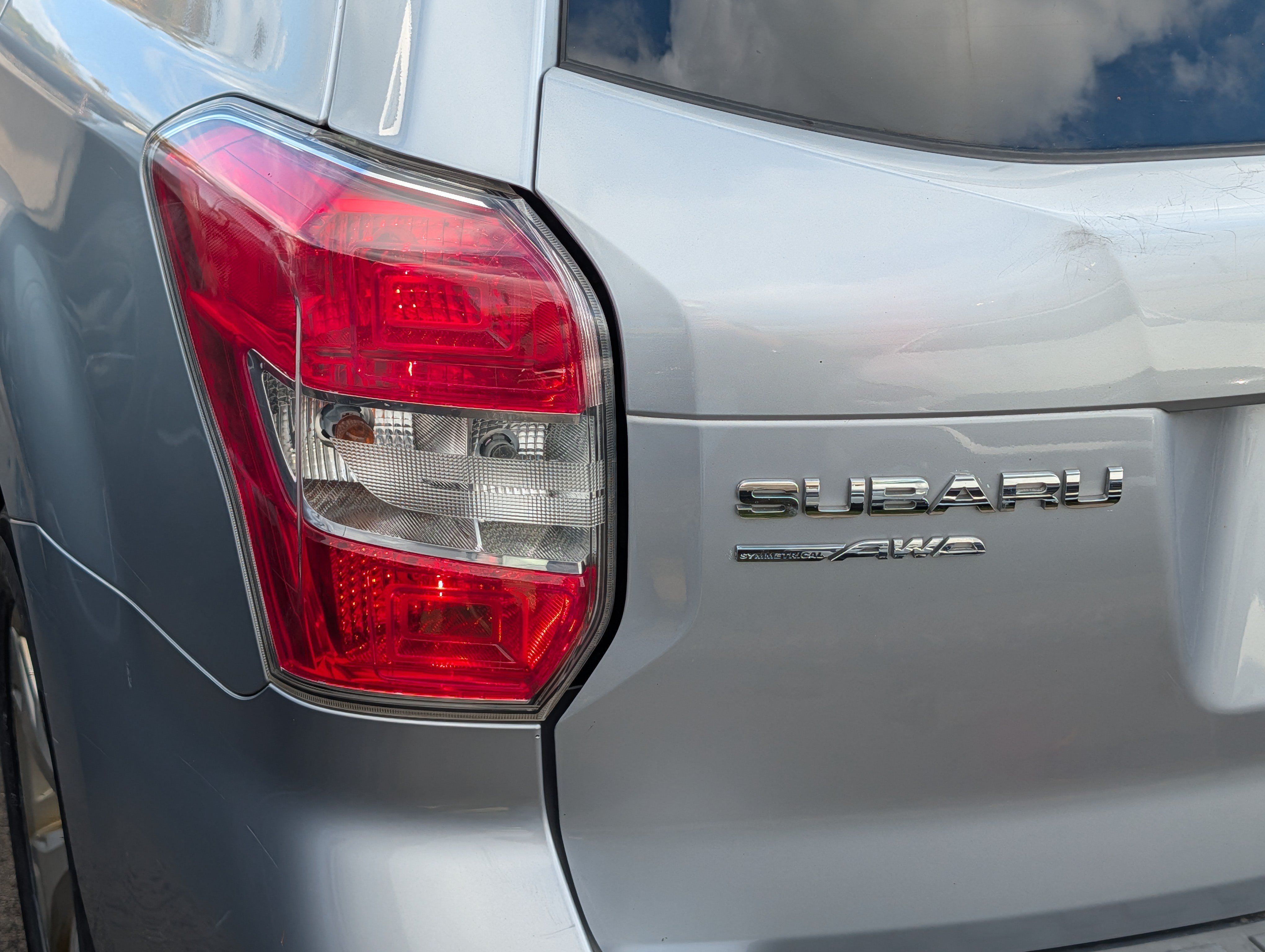 Used 2014 Subaru Forester 2.5i Premium w/ Popular Package #2 AWD/4WD image 17