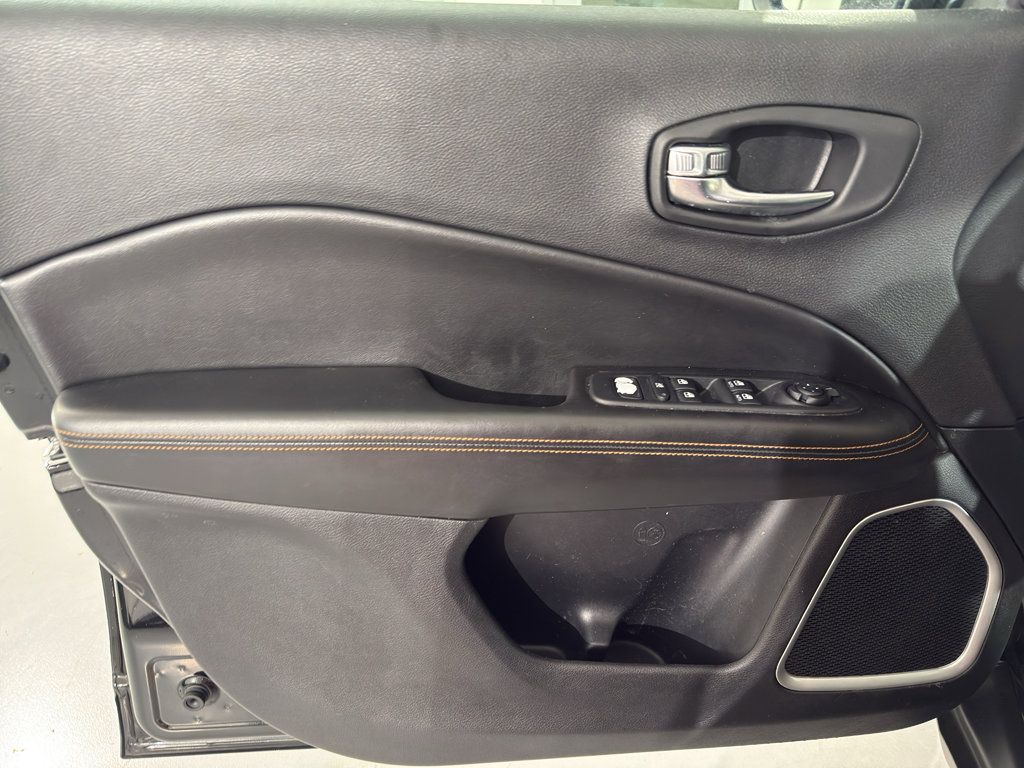 Used 2019 Jeep Compass Limited image 18
