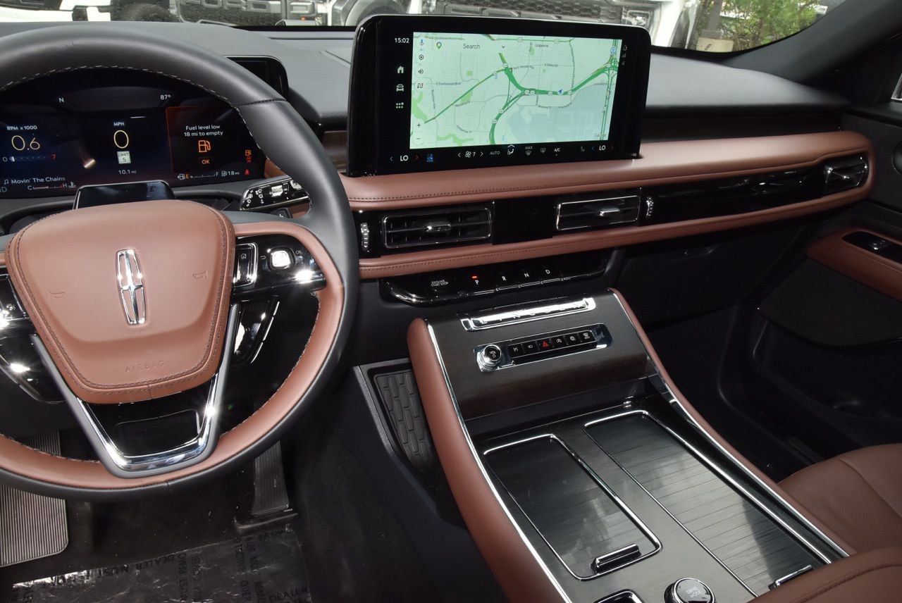 New 2026 Lincoln Aviator Reserve AWD/4WD image 27