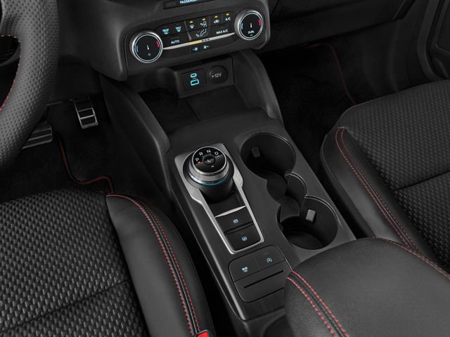 Used 2025 Ford Escape ST-Line image 9