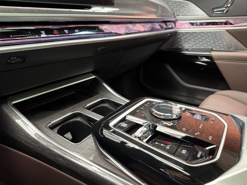 New 2026 BMW 740i xDrive w/ Executive Package AWD/4WD image 18