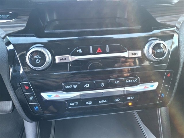 Used 2023 Ford Explorer Limited image 20