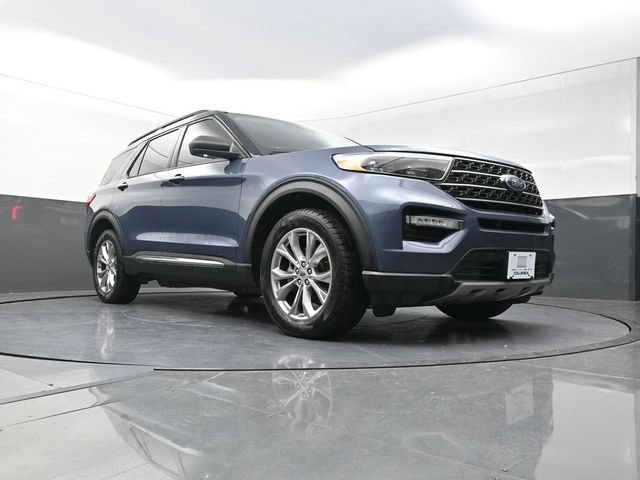 Used 2021 Ford Explorer XLT w/ Equipment Group 202A AWD/4WD image 20
