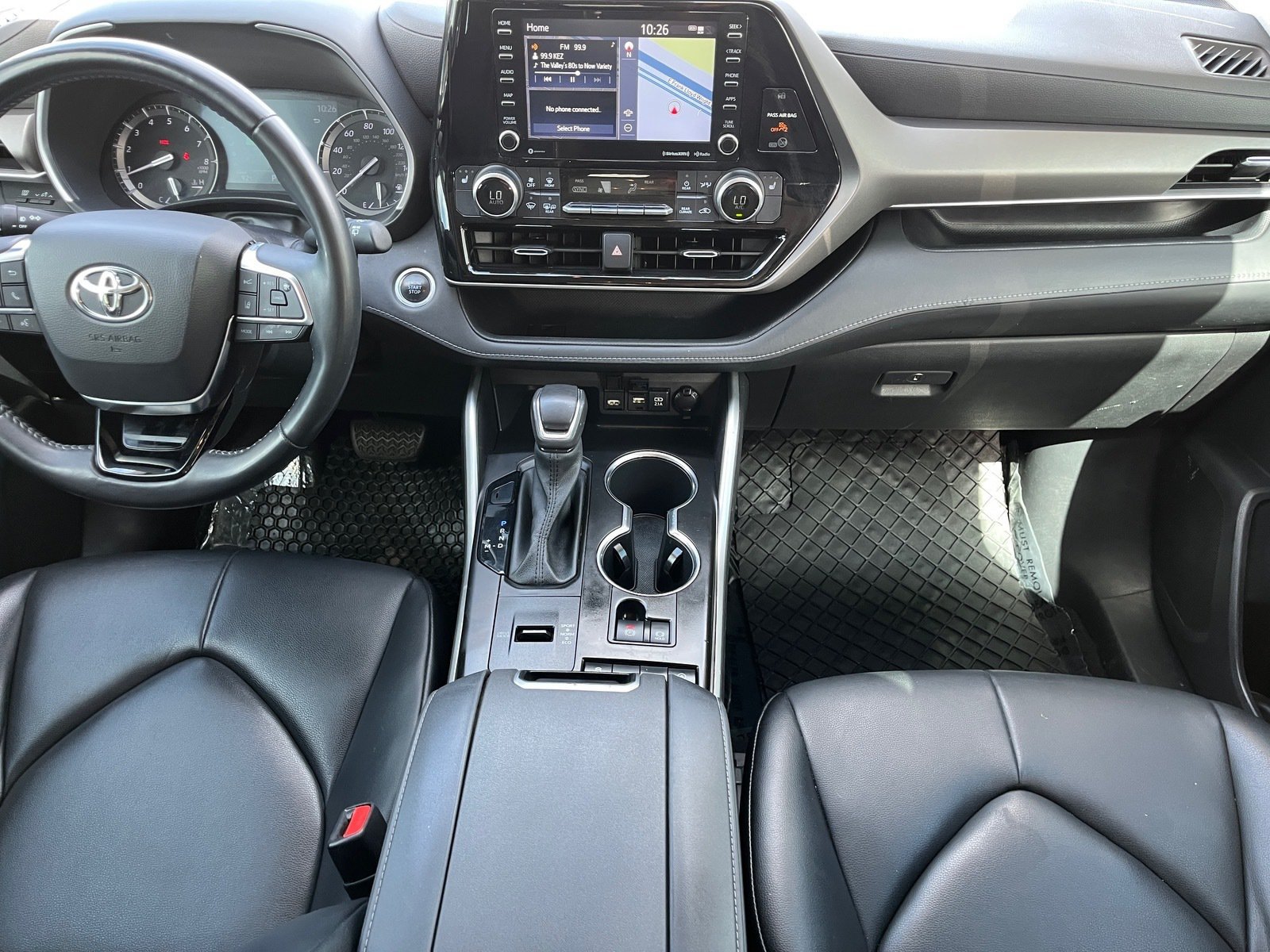 Used 2021 Toyota Highlander XLE FWD image 14