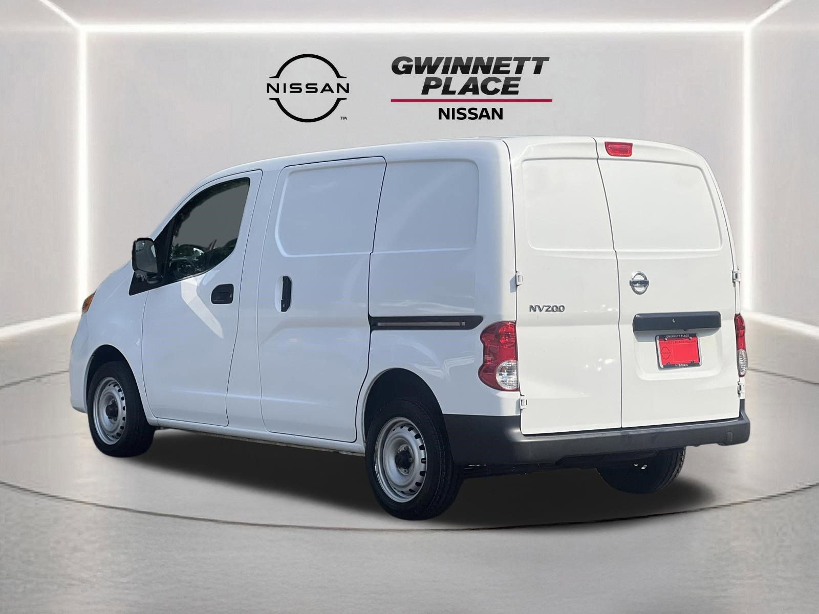 Used 2020 Nissan NV200 S FWD image 2