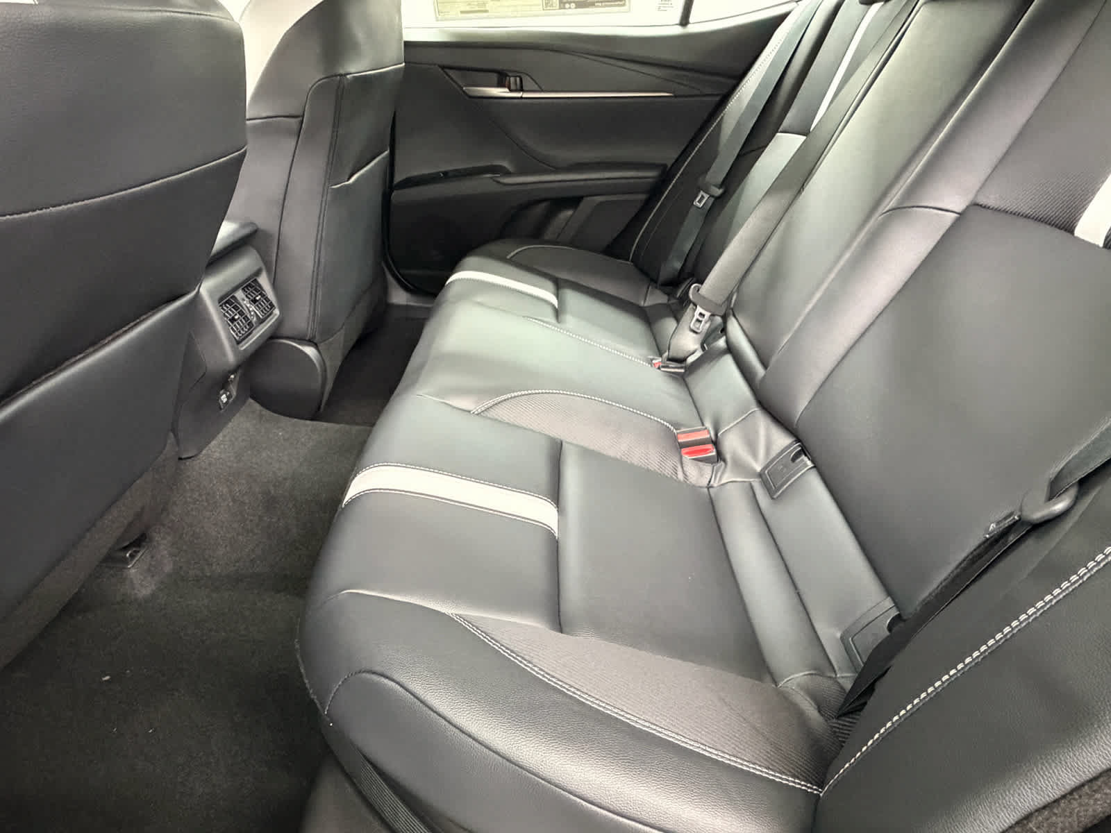 New 2026 Toyota Camry SE FWD image 29