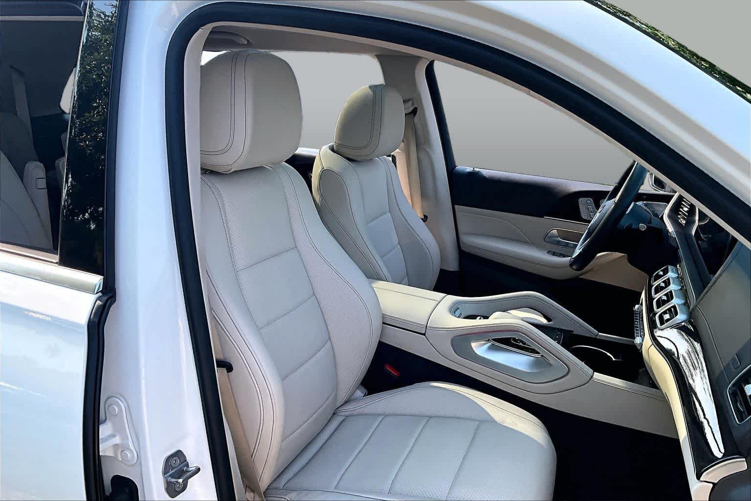 Used 2020 Mercedes-Benz GLS 450 4MATIC image 9