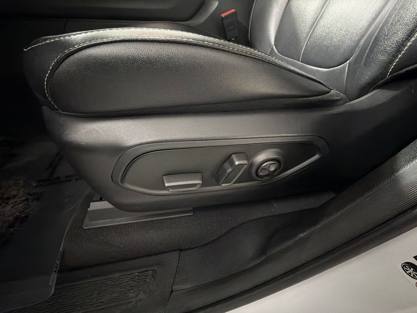 Used 2022 Jeep Grand Cherokee L Limited image 14