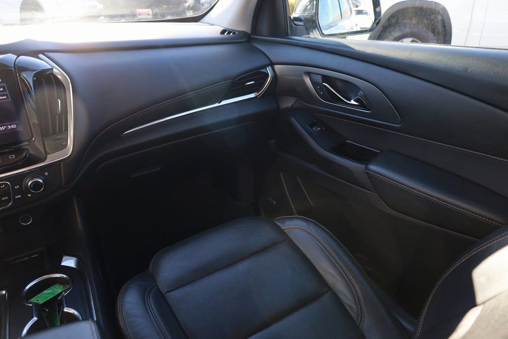 Used 2020 Chevrolet Traverse Premier w/ Redline Edition image 22