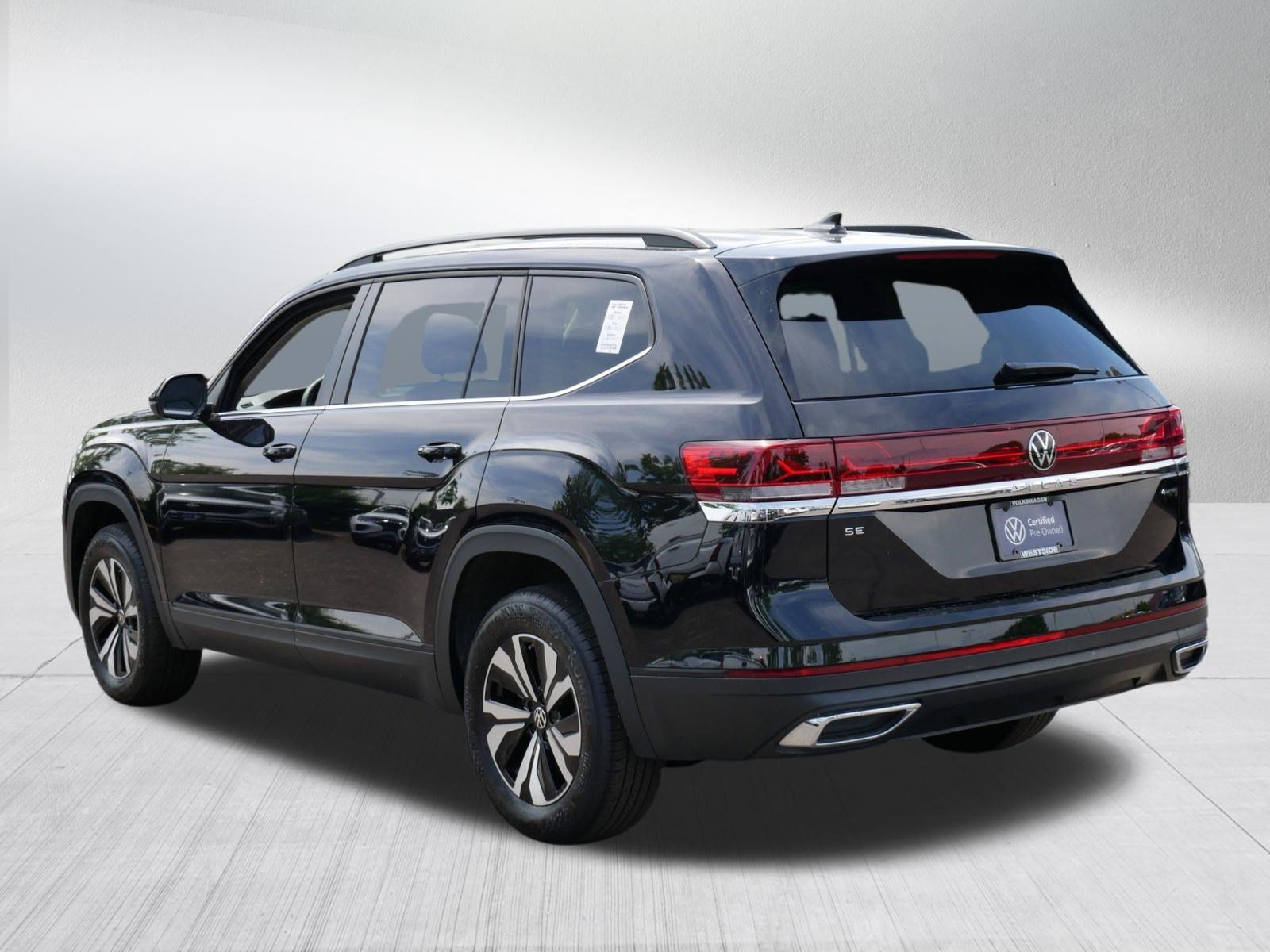 Certified 2026 Volkswagen Atlas SE AWD/4WD image 5