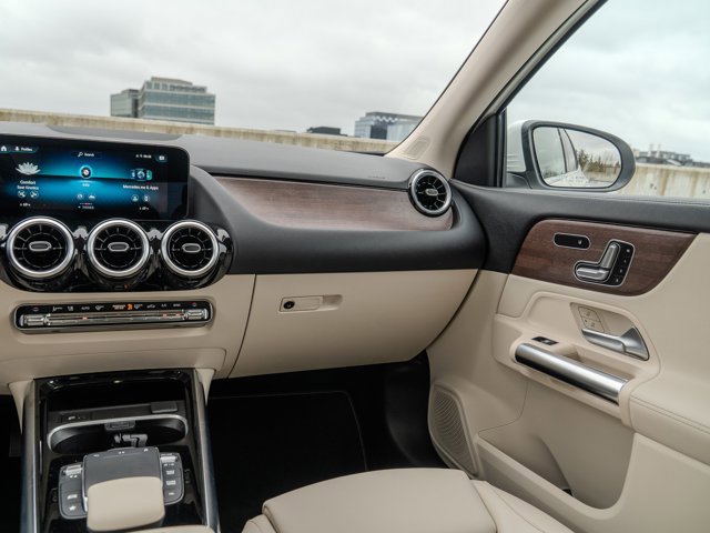 Certified 2022 Mercedes-Benz GLA 250 4MATIC image 22