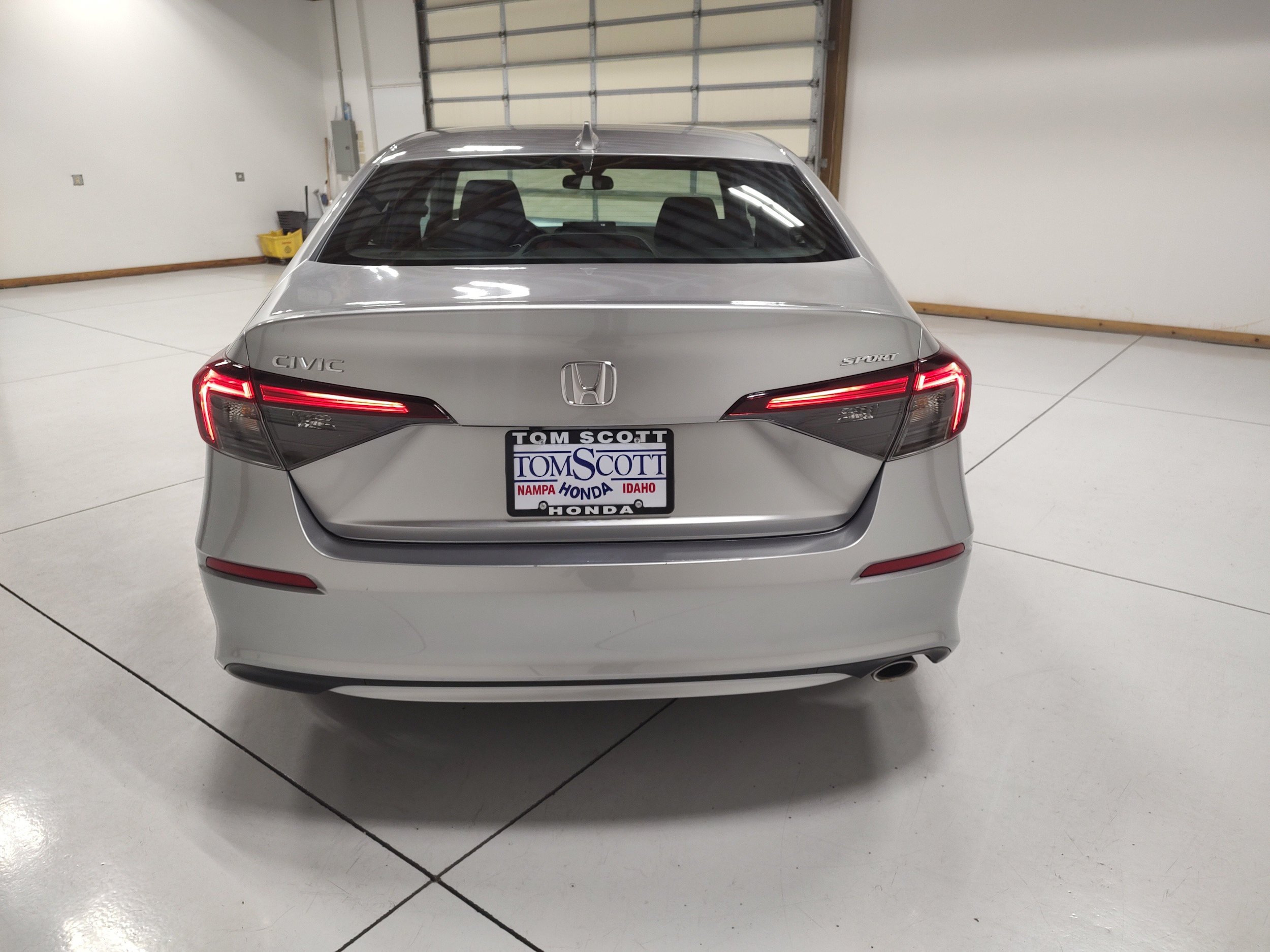 Used 2025 Honda Civic Sport image 12