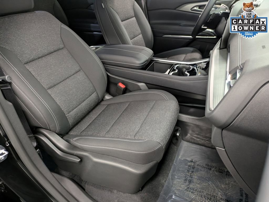 Used 2025 Chevrolet Traverse LT w/ Driver Confidence Package AWD/4WD image 29