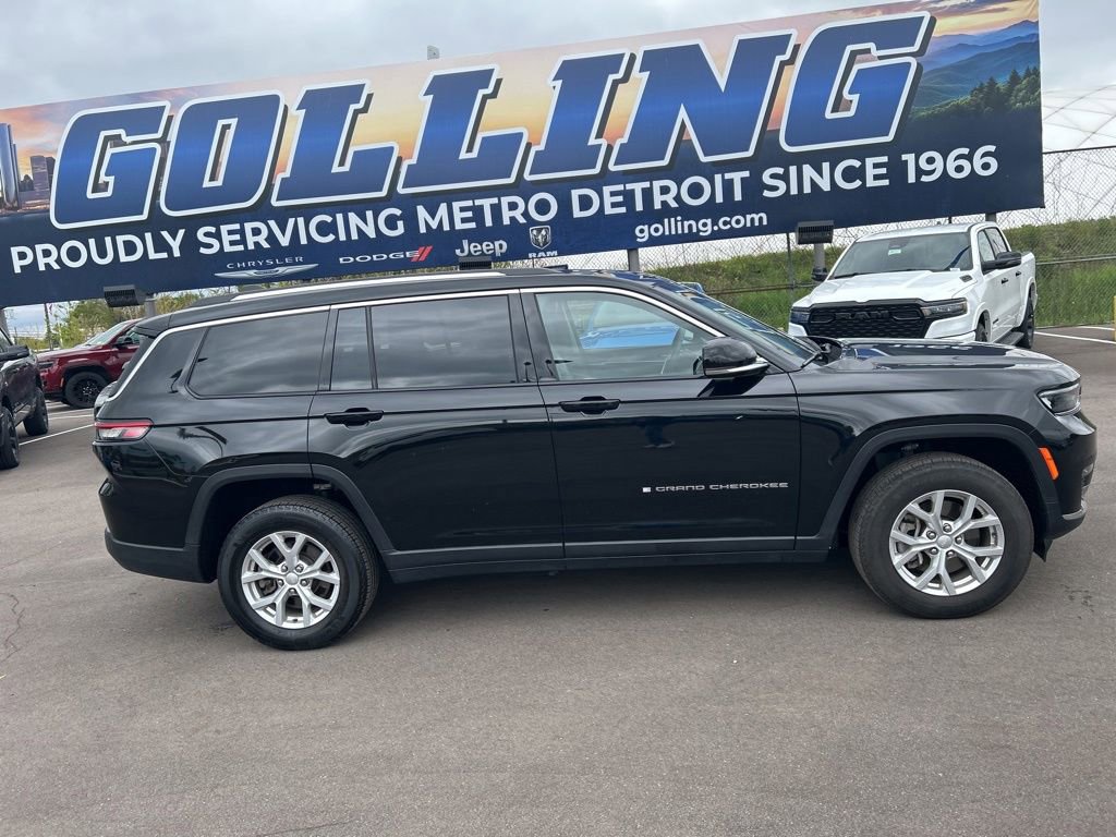 Used 2023 Jeep Grand Cherokee L Limited AWD/4WD image 4