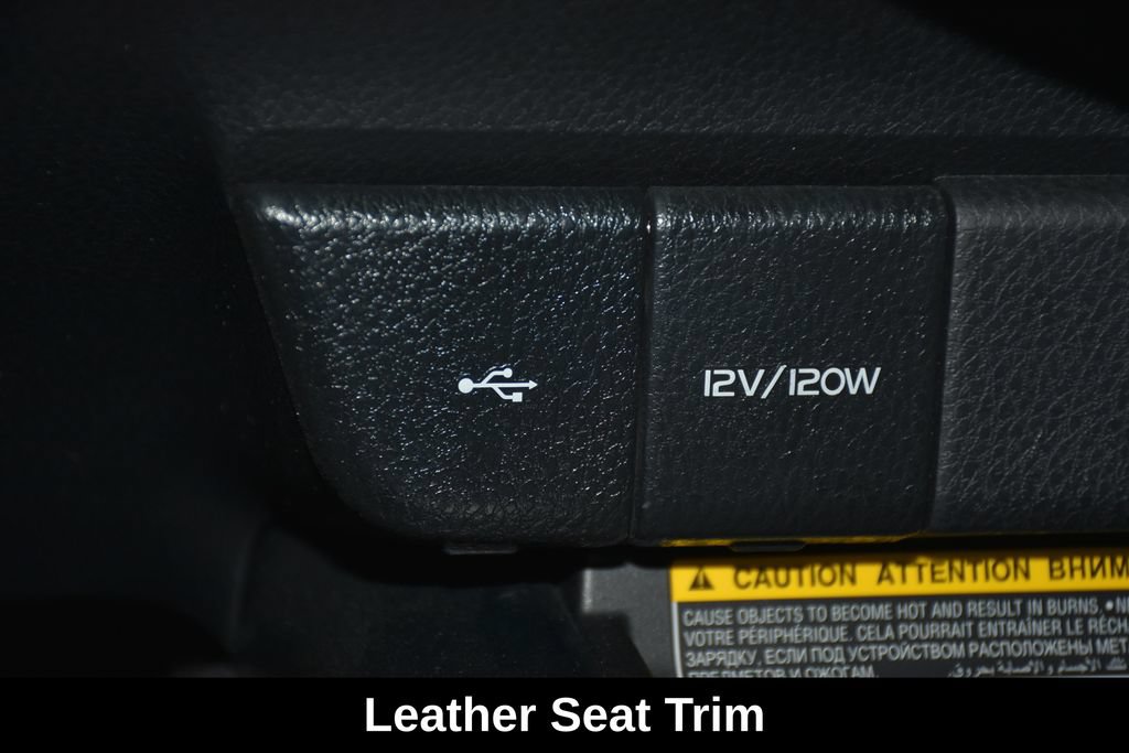 Used 2020 Toyota Camry XLE FWD image 24