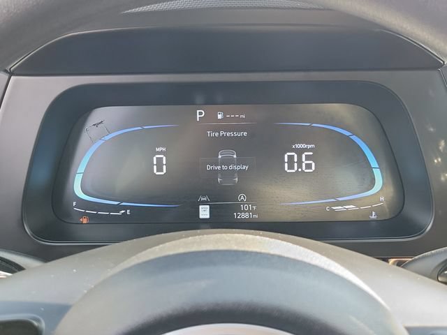 Certified 2025 Hyundai Elantra SE FWD image 9