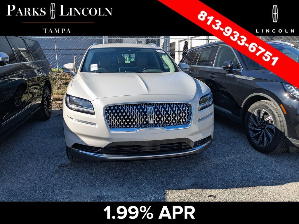 Used 2023 Lincoln Nautilus FWD w/ Premium Package image 5