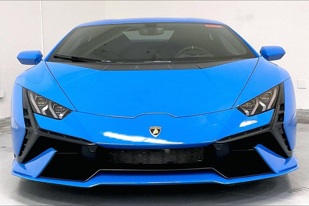 Used 2023 Lamborghini Huracan Tecnica image 2