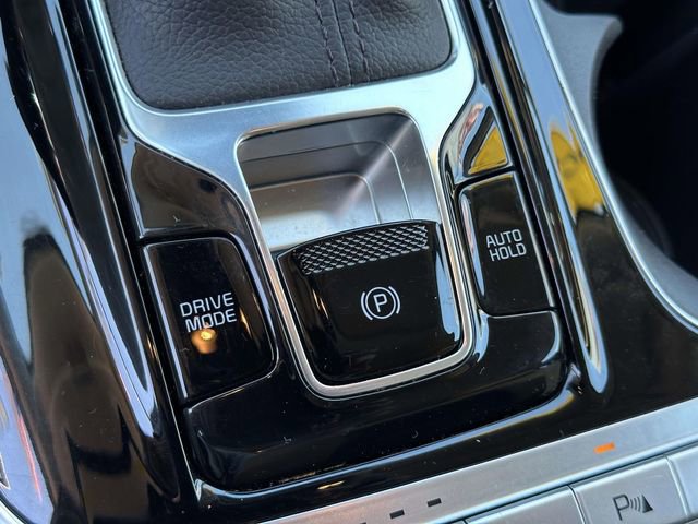 Used 2024 Kia Carnival EX FWD image 36