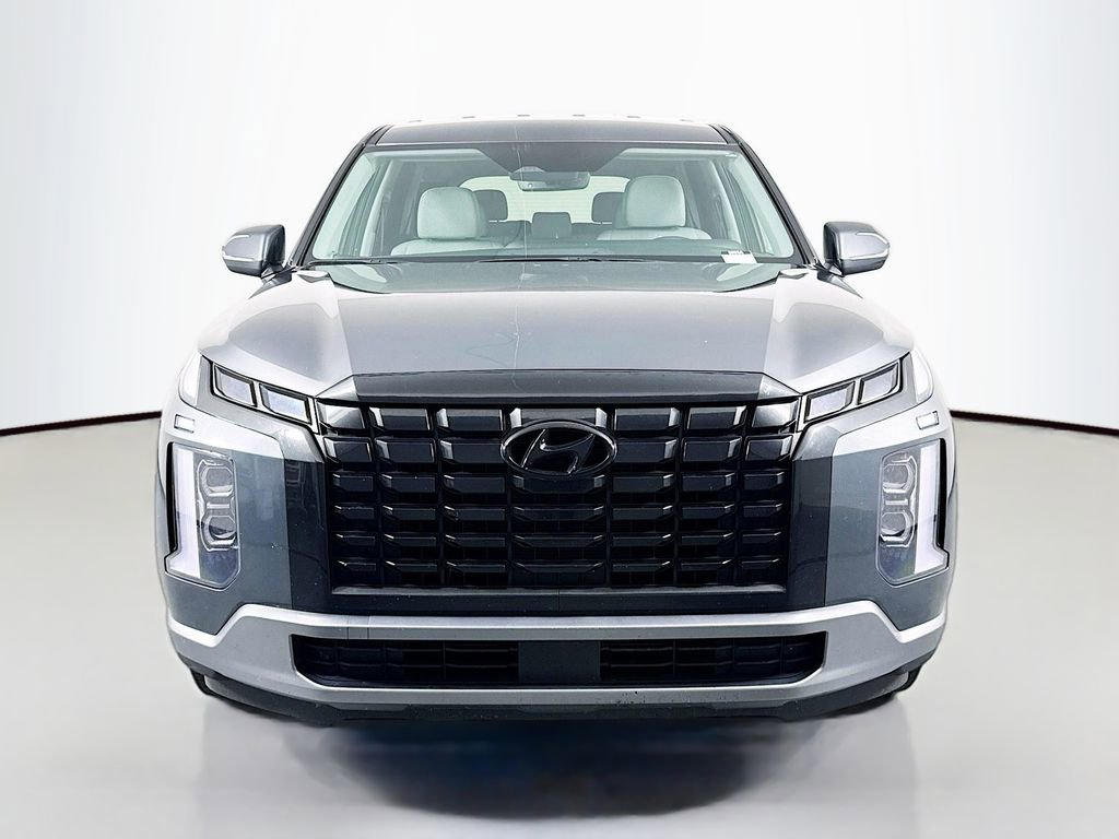 Used 2024 Hyundai Palisade SE FWD image 2