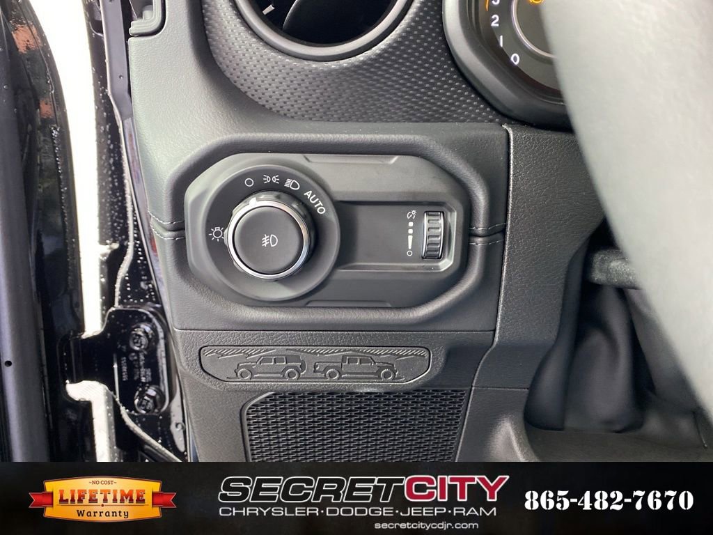 New 2026 Jeep Wrangler Unlimited Rubicon w/ Steel Bumper Group image 15