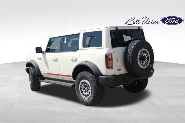 New 2026 Ford Bronco Outer Banks w/ Sasquatch Package AWD/4WD image 4