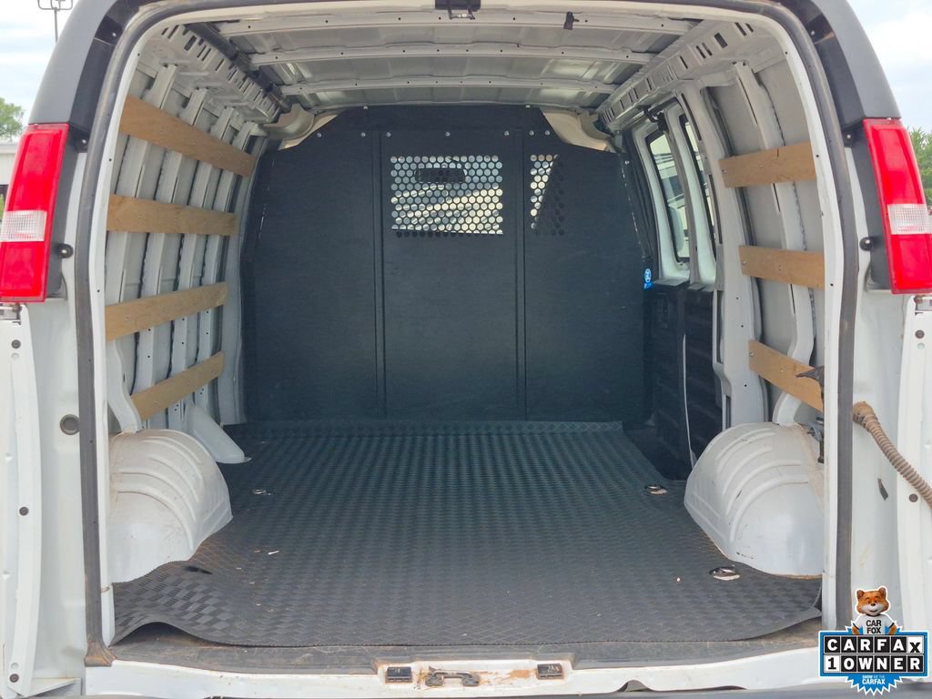 Certified 2025 Chevrolet Express 2500 w/ Driver Convenience Package RWD image 22