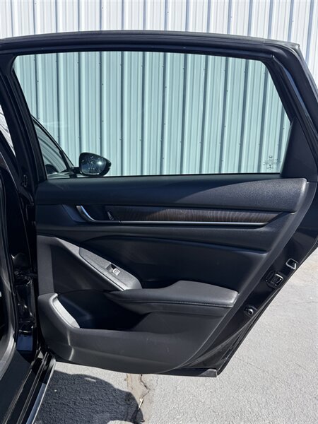 Used 2020 Honda Accord EX-L image 11
