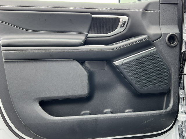 New 2026 Ford Expedition Platinum w/ Stealth Performance Package AWD/4WD image 18