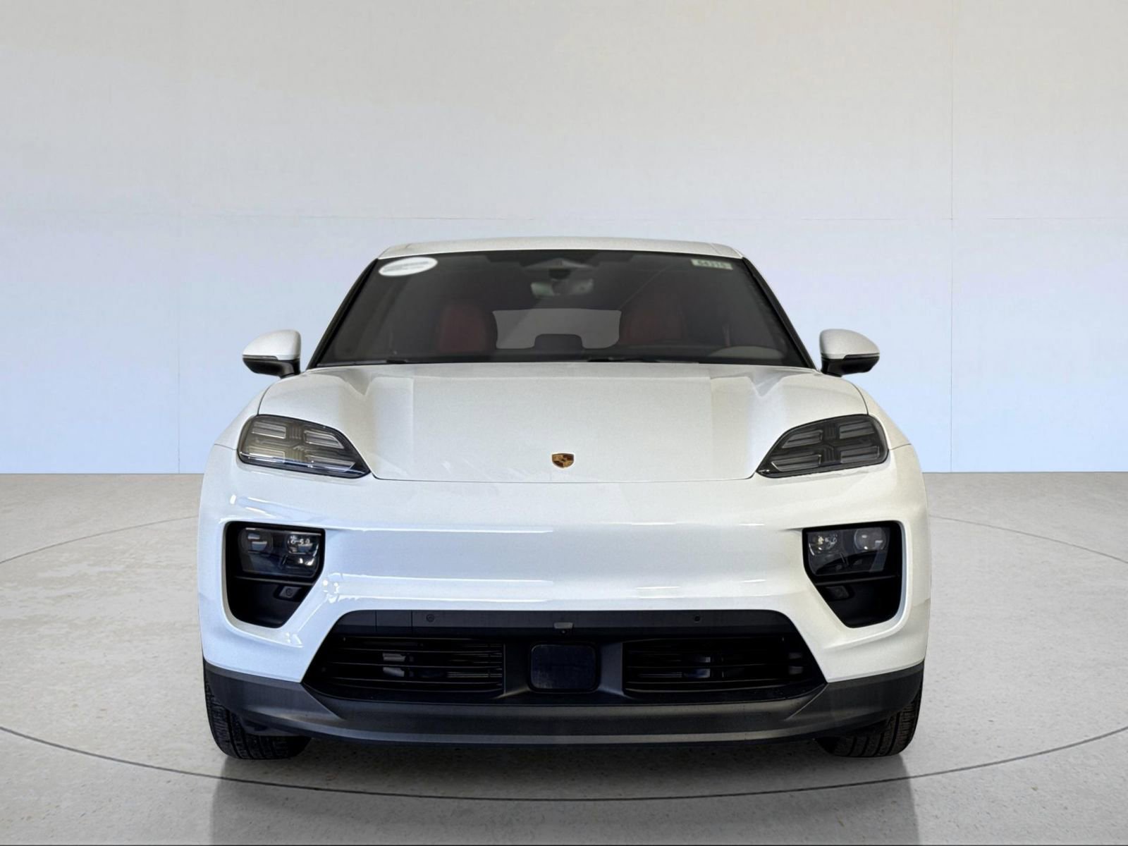 Certified 2025 Porsche Macan Electric image 11