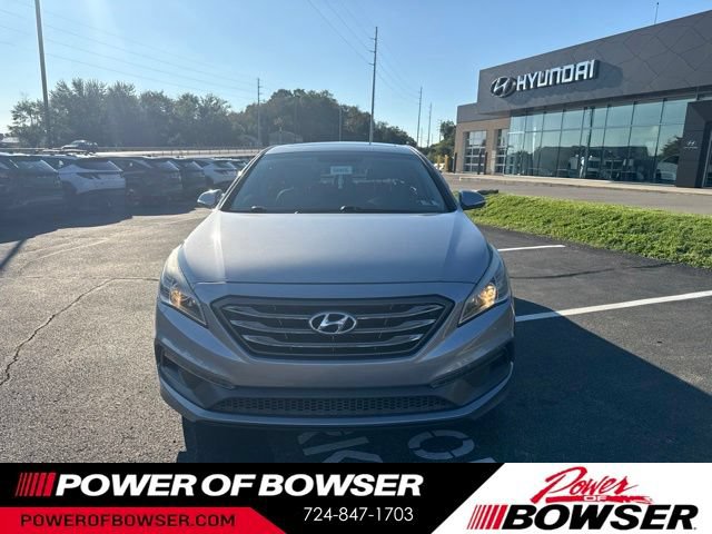 Used 2016 Hyundai Sonata Sport w/ Option Group 03 FWD image 10