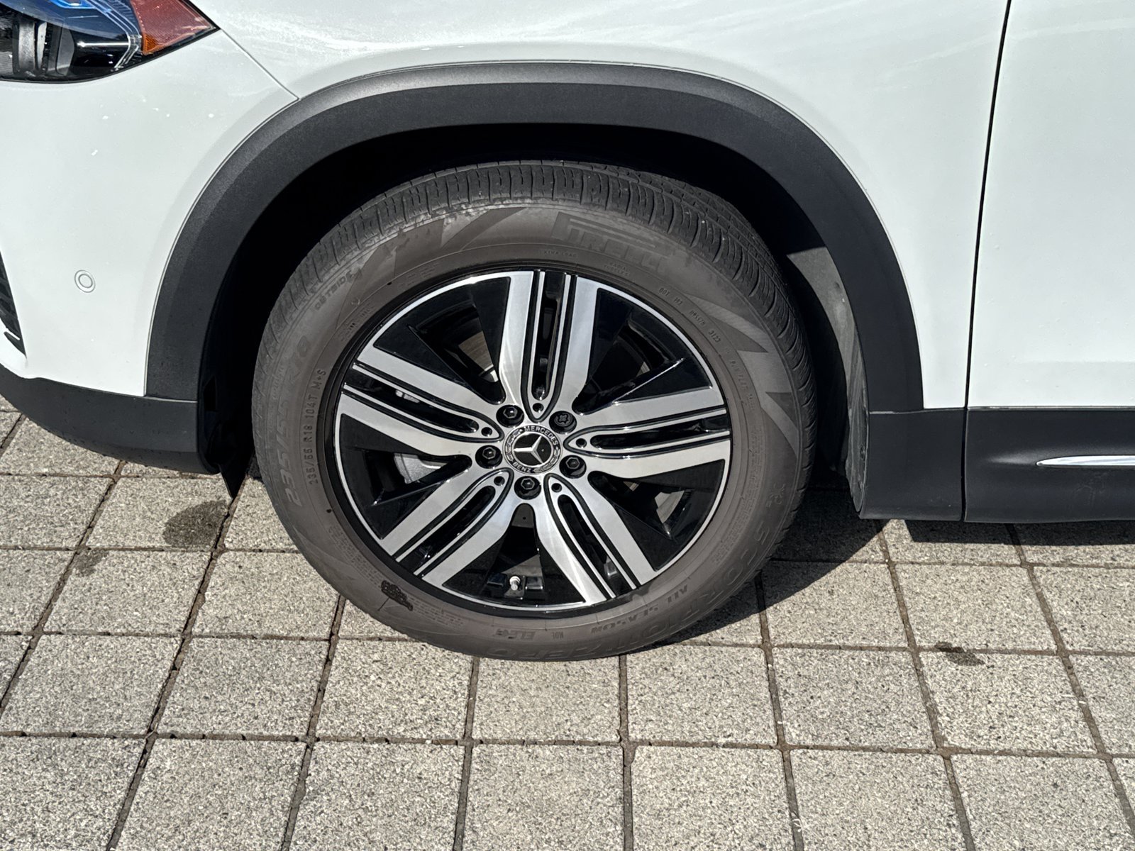 Certified 2023 Mercedes-Benz EQB 300 4MATIC image 9