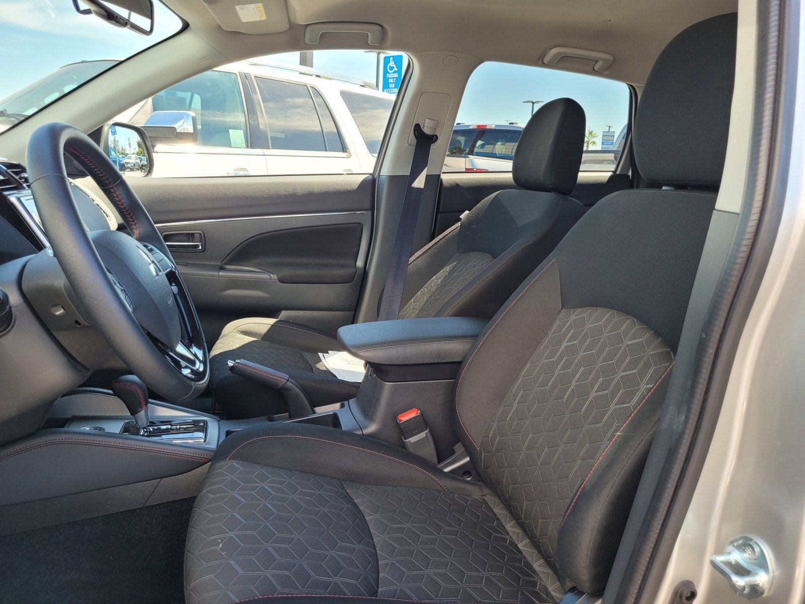 Used 2026 Mitsubishi Outlander Sport AWD image 10