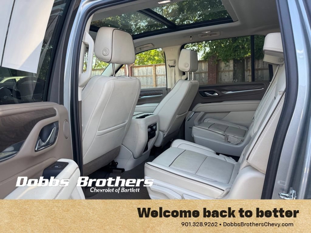 Used 2023 GMC Yukon XL Denali AWD/4WD image 34