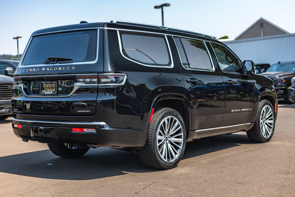 Used 2022 Jeep Grand Wagoneer Series III w/ Flexible Seating Group AWD/4WD image 7