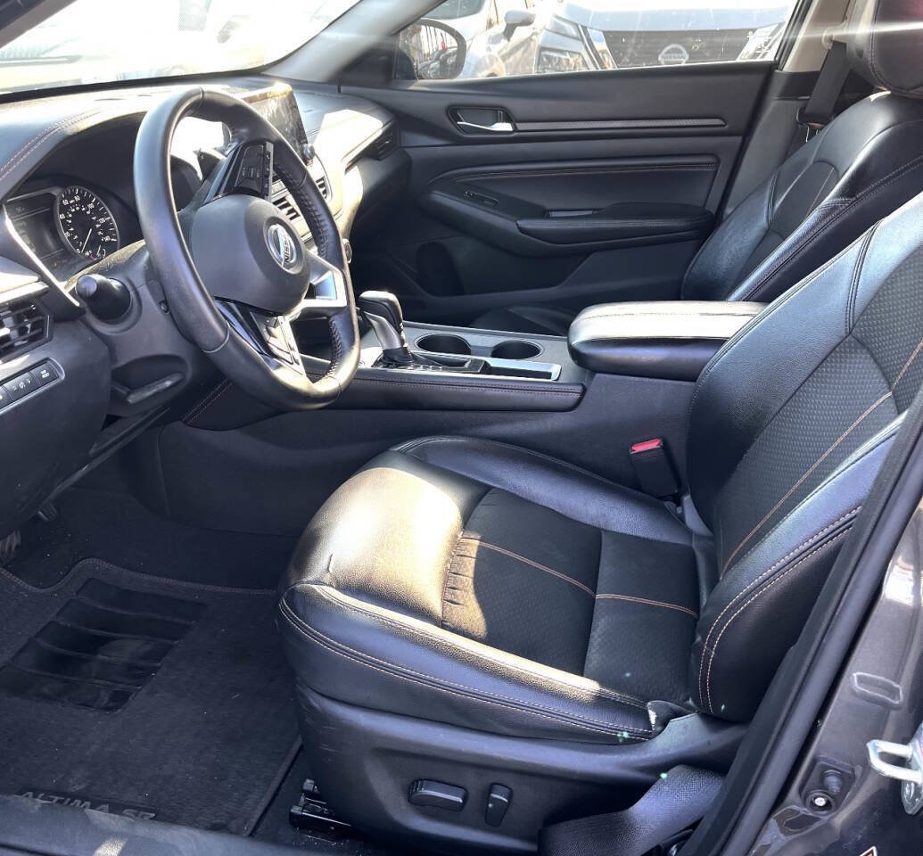 Used 2021 Nissan Altima 2.5 SR FWD image 12